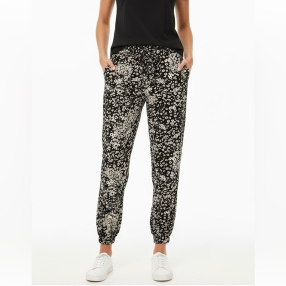 Garage Black Floral Jogger Pants XS